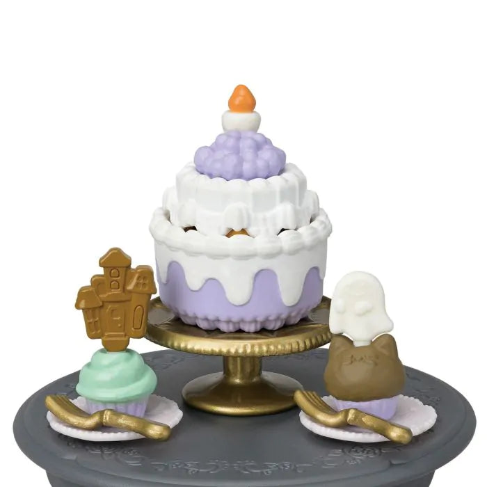 Sylvanian Families Halloween Surprise Party Set