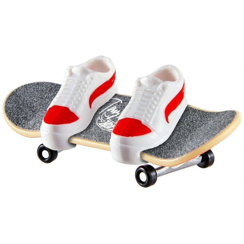 Hot Wheels Skate - Fingerboard & Skate Shoes Multipack Assortment