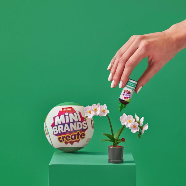 5 Surprise Mini Brands Create Garden Capsule