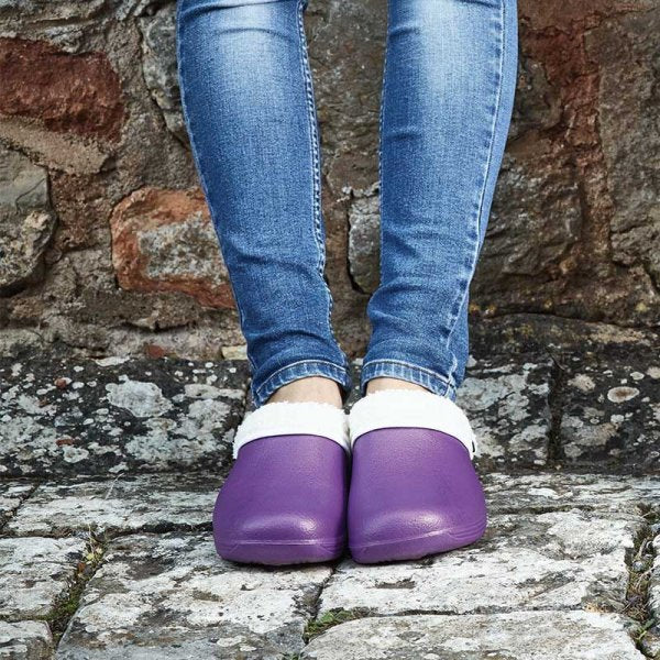 Lilac Comfi Fleece Lined Clogs - Size 4