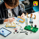 LEGO Editions 43015 Football Legend: Lionel Messi