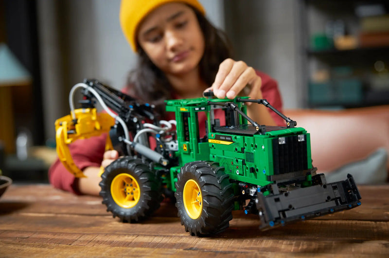 LEGO Technic John Deere 948L-II Skidder