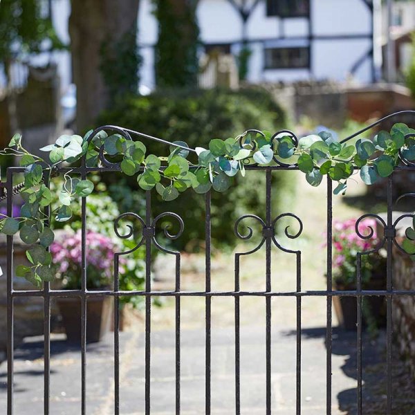 Verde Eucalyptus Garland