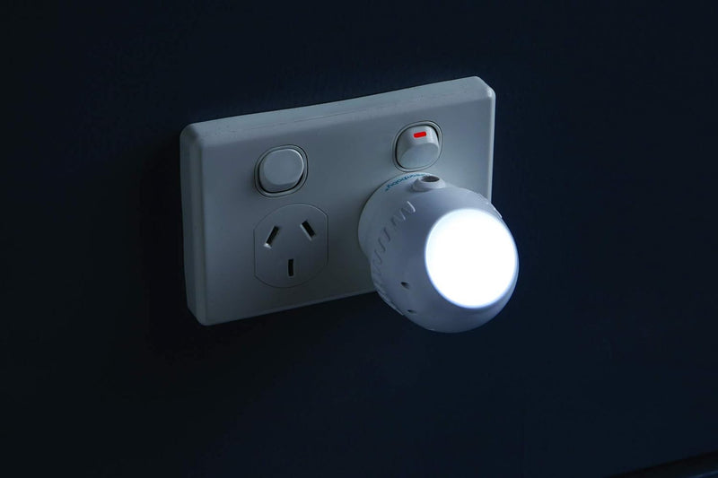Dreambaby Auto-Sensor Swivel Night Light