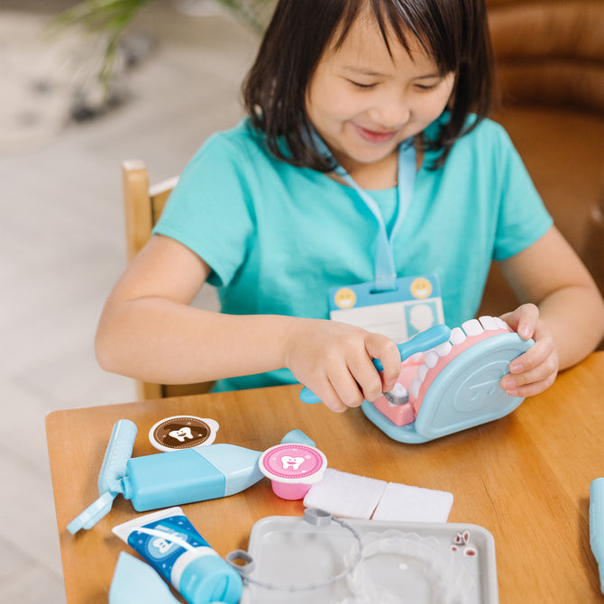 Melissa & Doug Super Smile Dentist Set