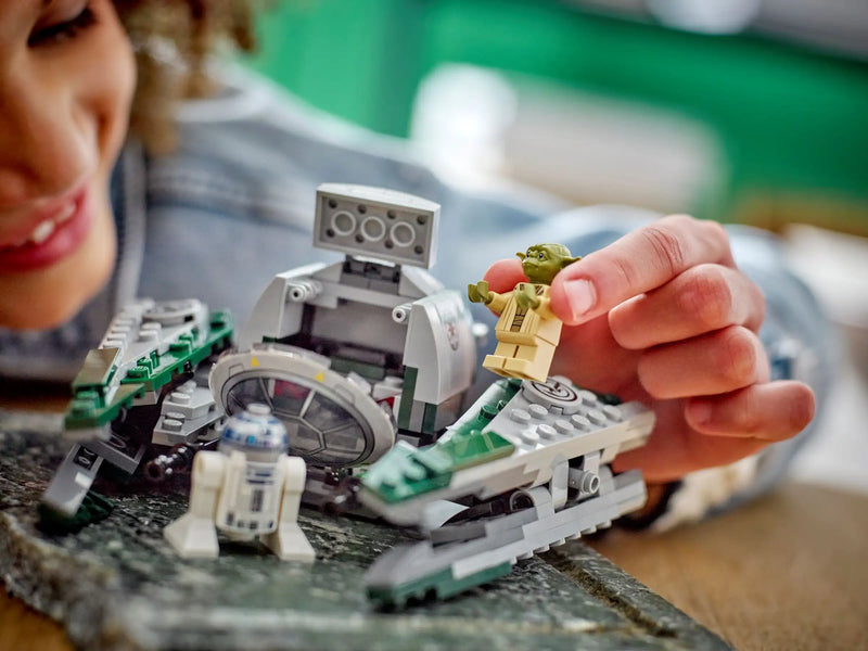 LEGO Star Wars Yoda's Jedi Starfighter™