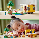 LEGO Minecraft The Bee Cottage