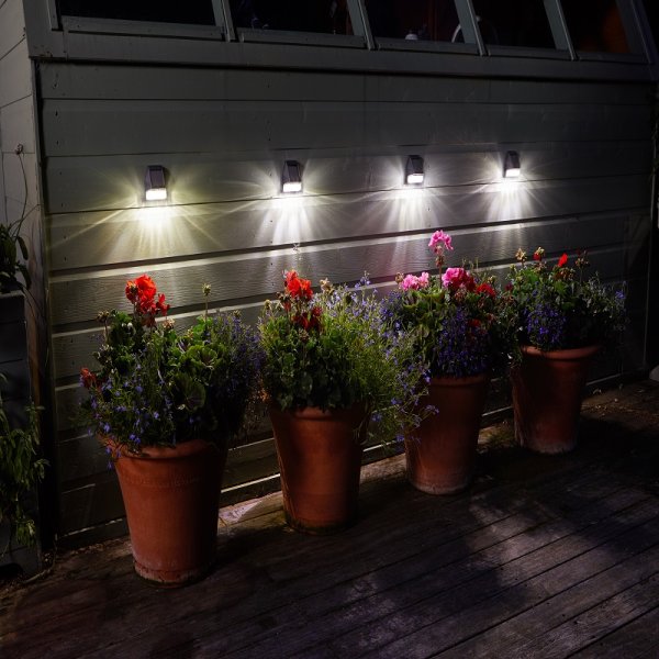 Solar Wall Fence Post Light 4 Pack